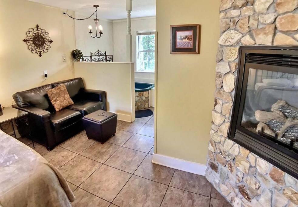 Tuscany Dream Rock Cottage/#8 Eureka Springs Extérieur photo