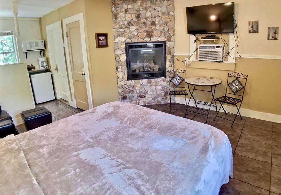 Tuscany Dream Rock Cottage/#8 Eureka Springs Extérieur photo